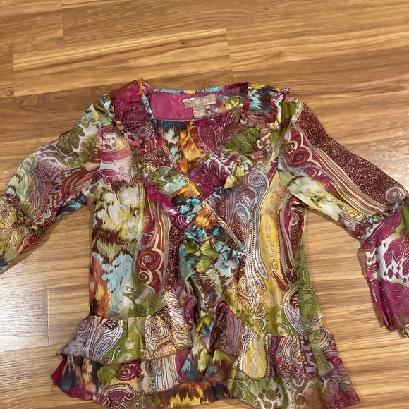 Ke Ke Collection….100% silk ruffled blouse size medium - Picture 1 of 4